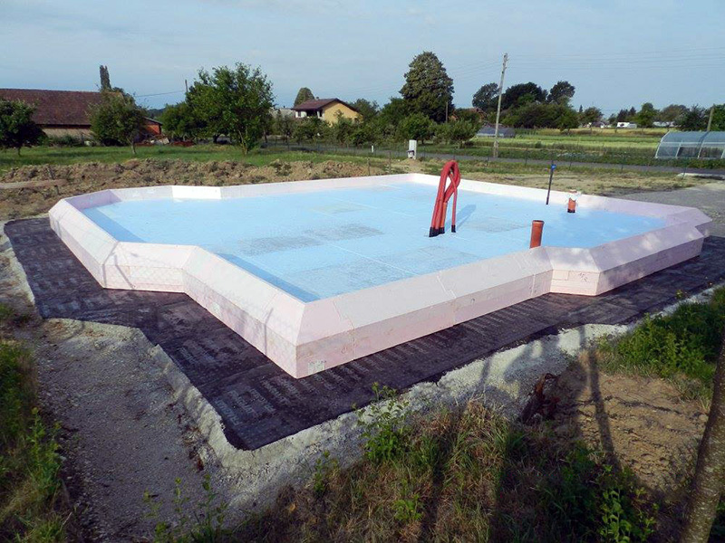 Fotografija sestavljenega sistema JUBHome BASE