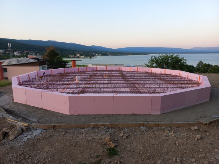 JUBHome BASE - izolacija temeljev hiše (1)