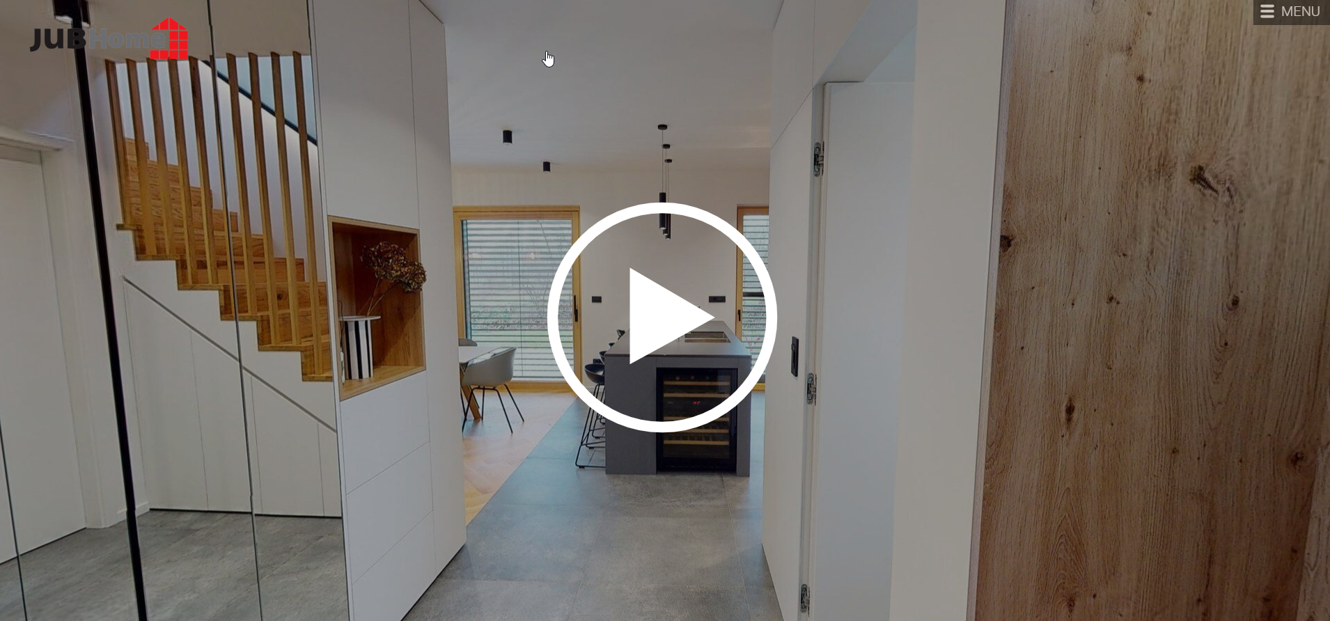 Fotografija notranjosti objekta S - ki vabi k ogledu virtualnega sprehoda.