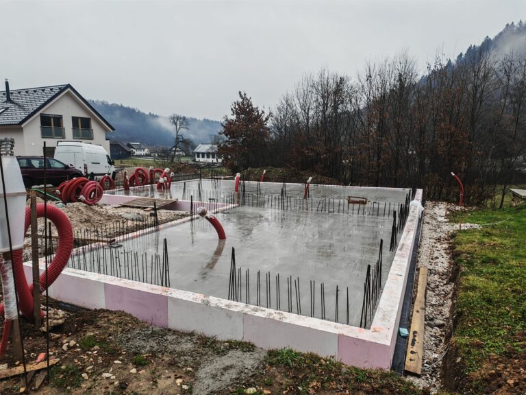 JUBhome-BASE-temeljna-plosca_radovljica-2-scaled