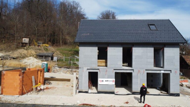 Hiša na ključ - Brezovica 4