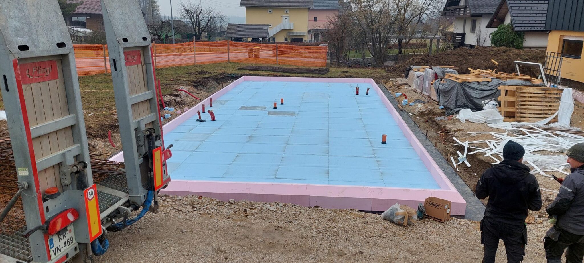 Sestavljen sistem JUBHome BASE za izolacijo temeljne plošče