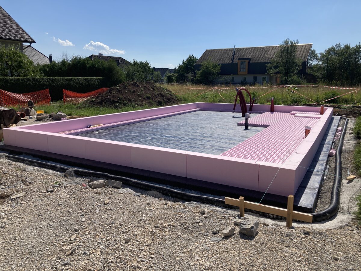 Sestavljanje JUBHome BASE sistema v Šenčurju