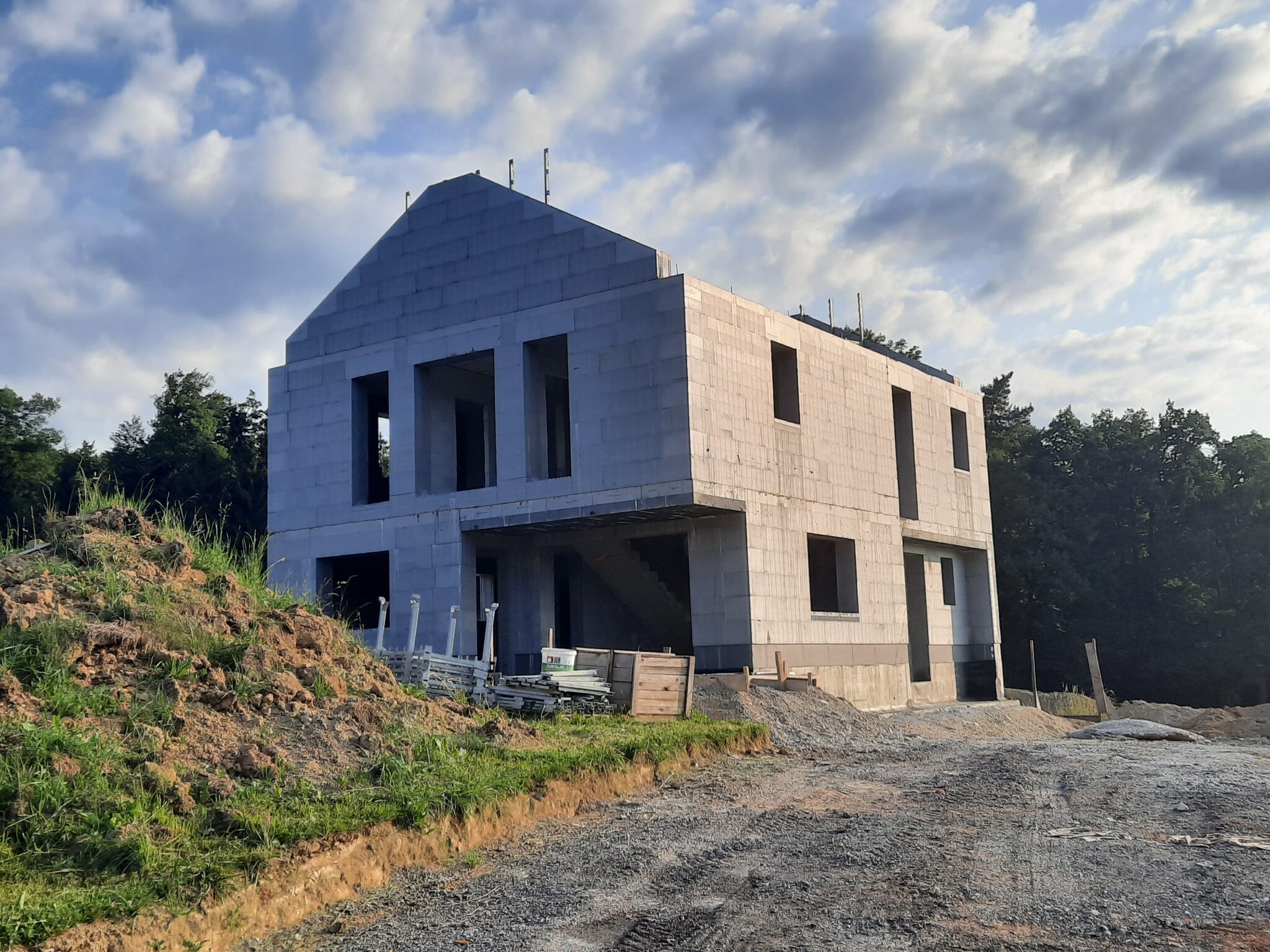 Hiša na Vranskem, pozidana z sistemom JUBHome WALL 390