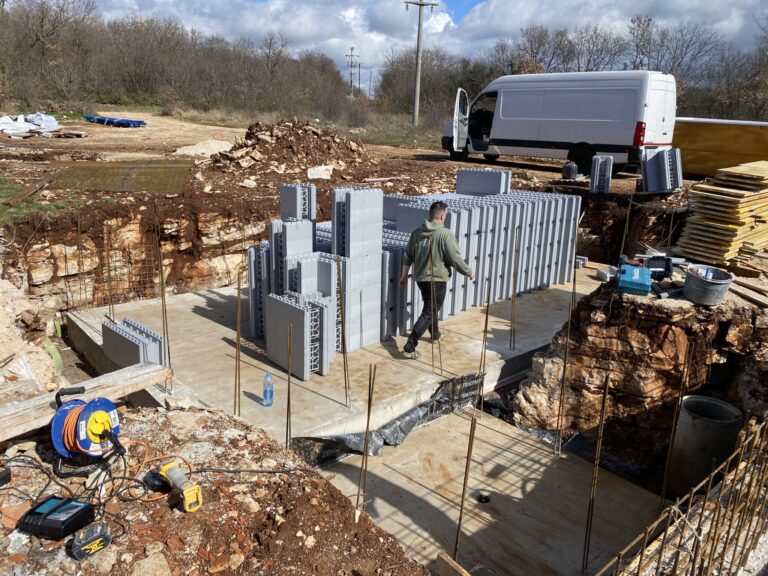 JUBHome-bazen-1-2048x1536