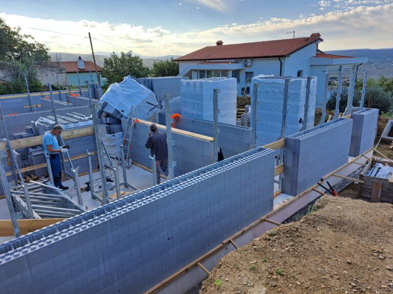 JUBHome dvostanovanjski objekt na primorskem (13)