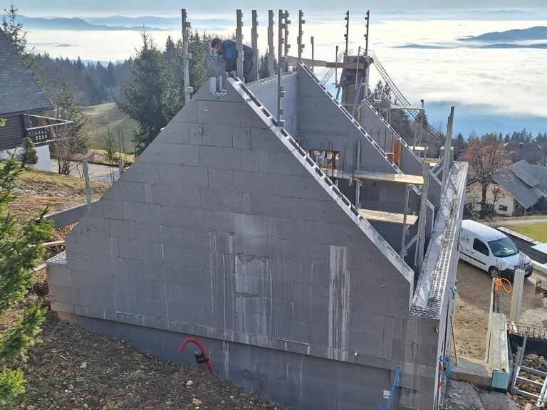 JUBHome hiša na ključ - Krvavec (4)