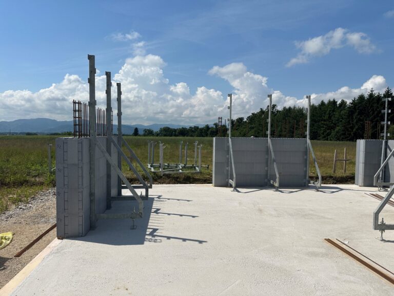 Jubhome-tipska-hisa-okolica-Brezic-3-2048x1536